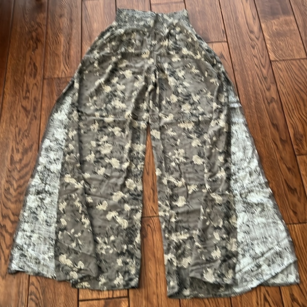 SALE!Cool Beachy Lounge Pants With Long Side Slits and Pockets! Always A Plus !